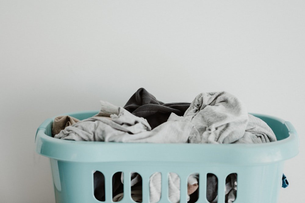 Dryer drum roller and belt replacement service
